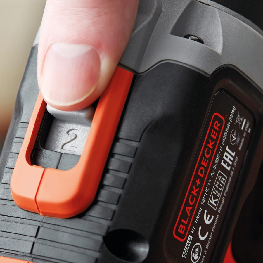 Bricocenter BLACK+DECKER 18V LITHIUM DRILL / SCREW DRILL 2 BATTERIES 1,5ah IN CASE