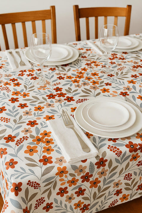 *Mocha floral oilcloth tablecloth with non-woven backing, height 140 cm