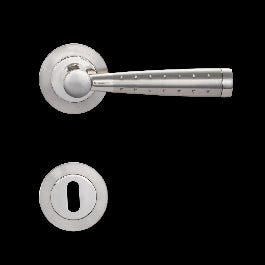 NINE DOOR HANDLE WITH ROSETTE AND ESCUTCHEON IN ZAMAK SATIN NICKEL FINISH