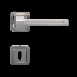 MEDUSA DOOR HANDLE WITH ROSETTE AND ESCUTCHEON IN SATIN NICKEL ZAMAK