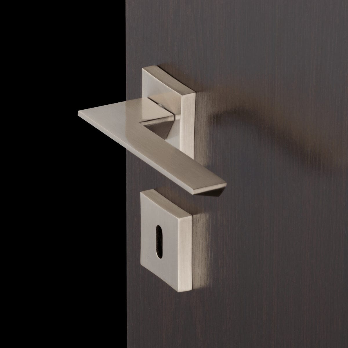 Bricocenter SHADOW DOOR HANDLE WITH SATIN NICKEL FINISH ZAMAK ROSETTE AND SPOUT