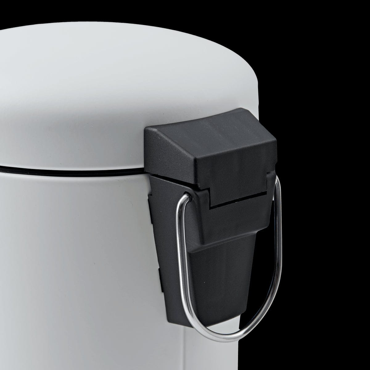 Bricocenter 3LT WHITE METAL DUSTBIN WITH PEDAL