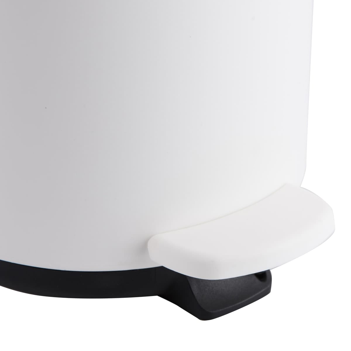 3LT WHITE PLASTIC DUSTBIN WITH PEDAL