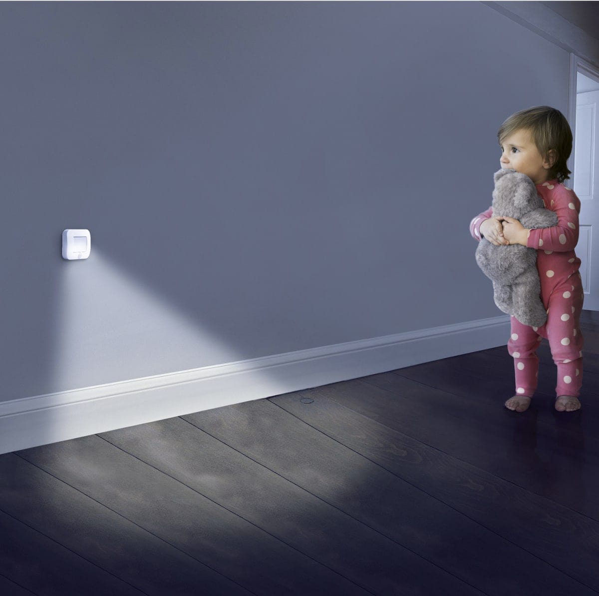 Bricocenter PLASTIC NIGHT LIGHT WHITE 0.25W WITH BATTERY WITH MOTION SENSOR