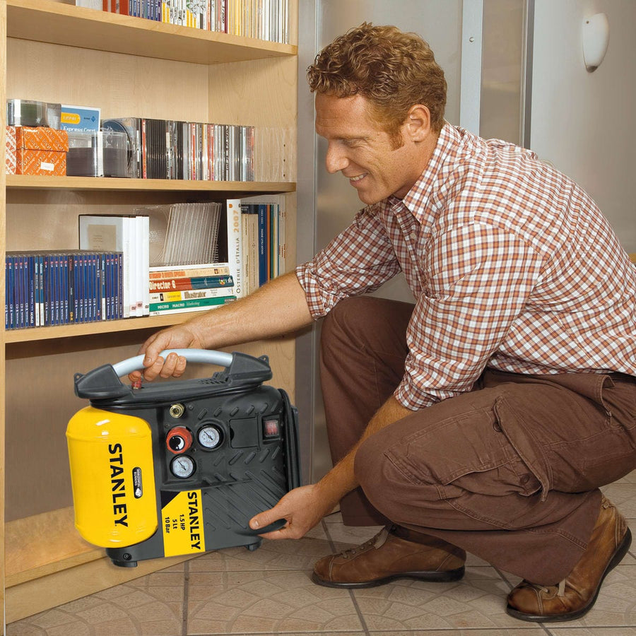 Bricocenter STANLEY PORTABLE AIRBOSS COMPRESSOR 1.5HP SELF-LUBRICATED 10 BAR180 L/M