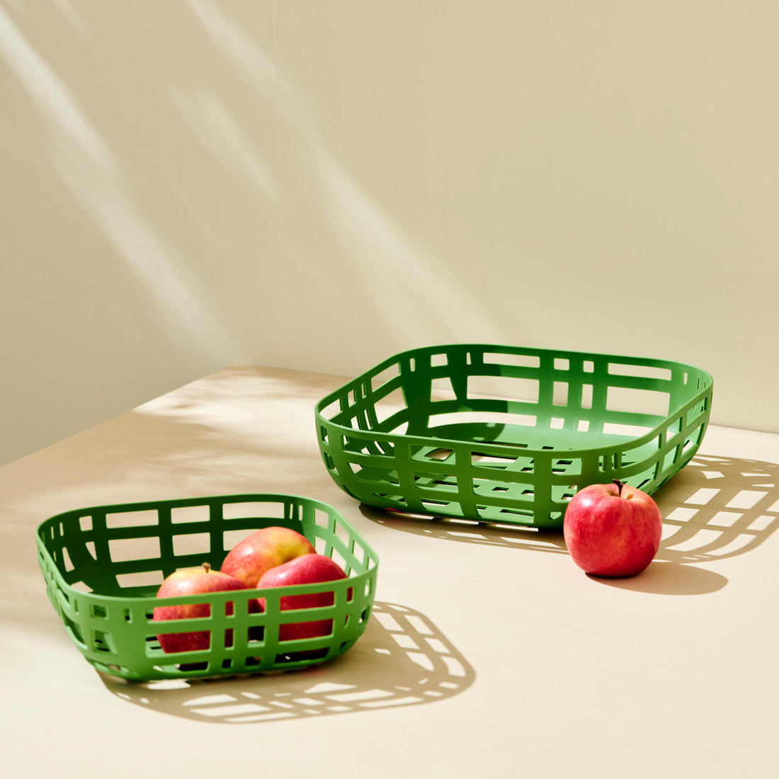GEOMETRIC Green fruit basket