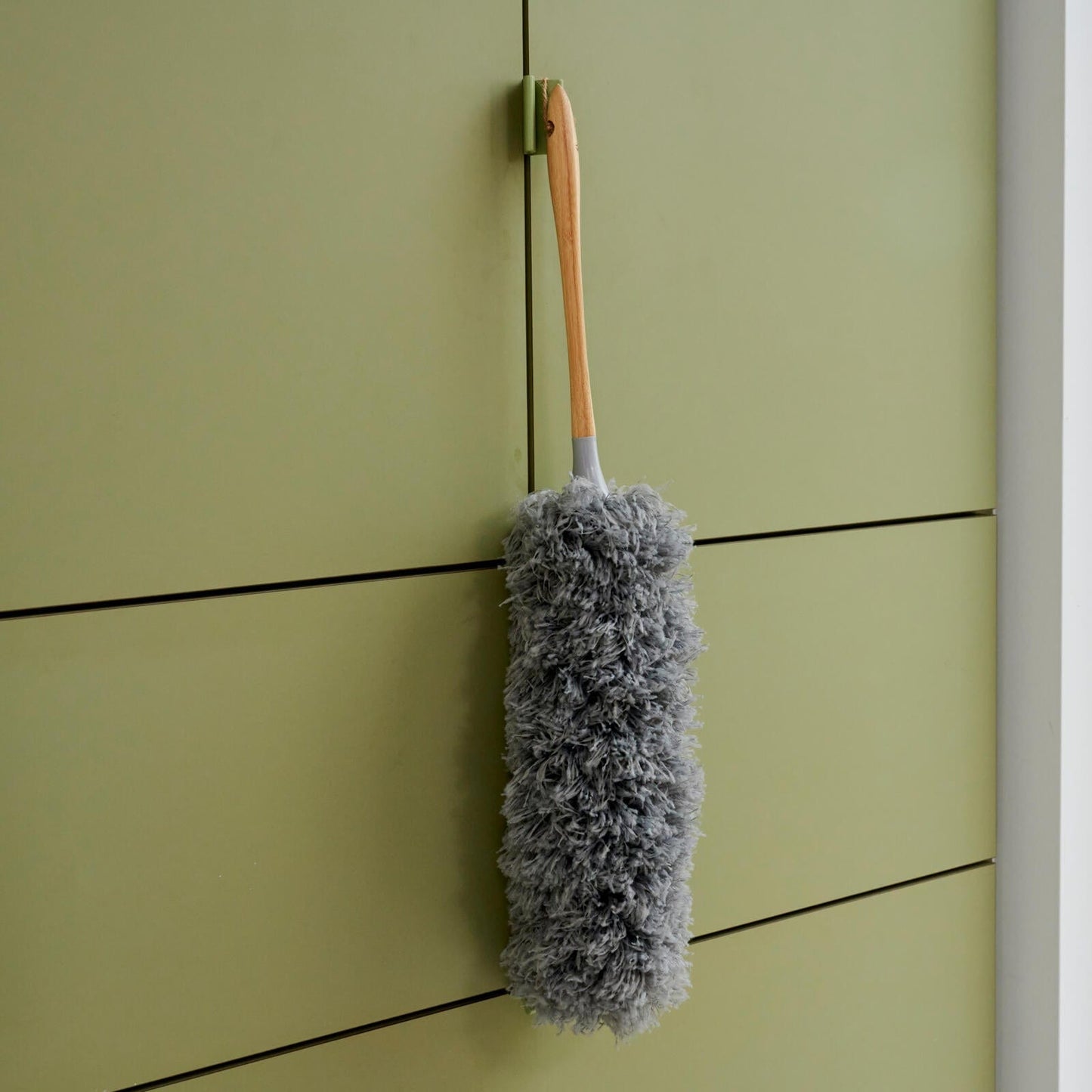 Casa JASMIN Gray dust brush, L 64 cm