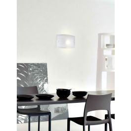 WHITE GLASS SQUARE WALL LIGHT 33X8X20CM E27=42W