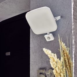 KANTI ALUMINUM PROJECTOR WHITE LED 50W IP44 WITH MOTION SENSOR