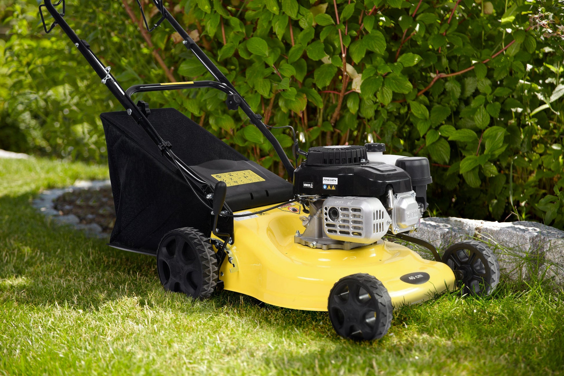 Bricocenter DYM1854P PETROL MOWER