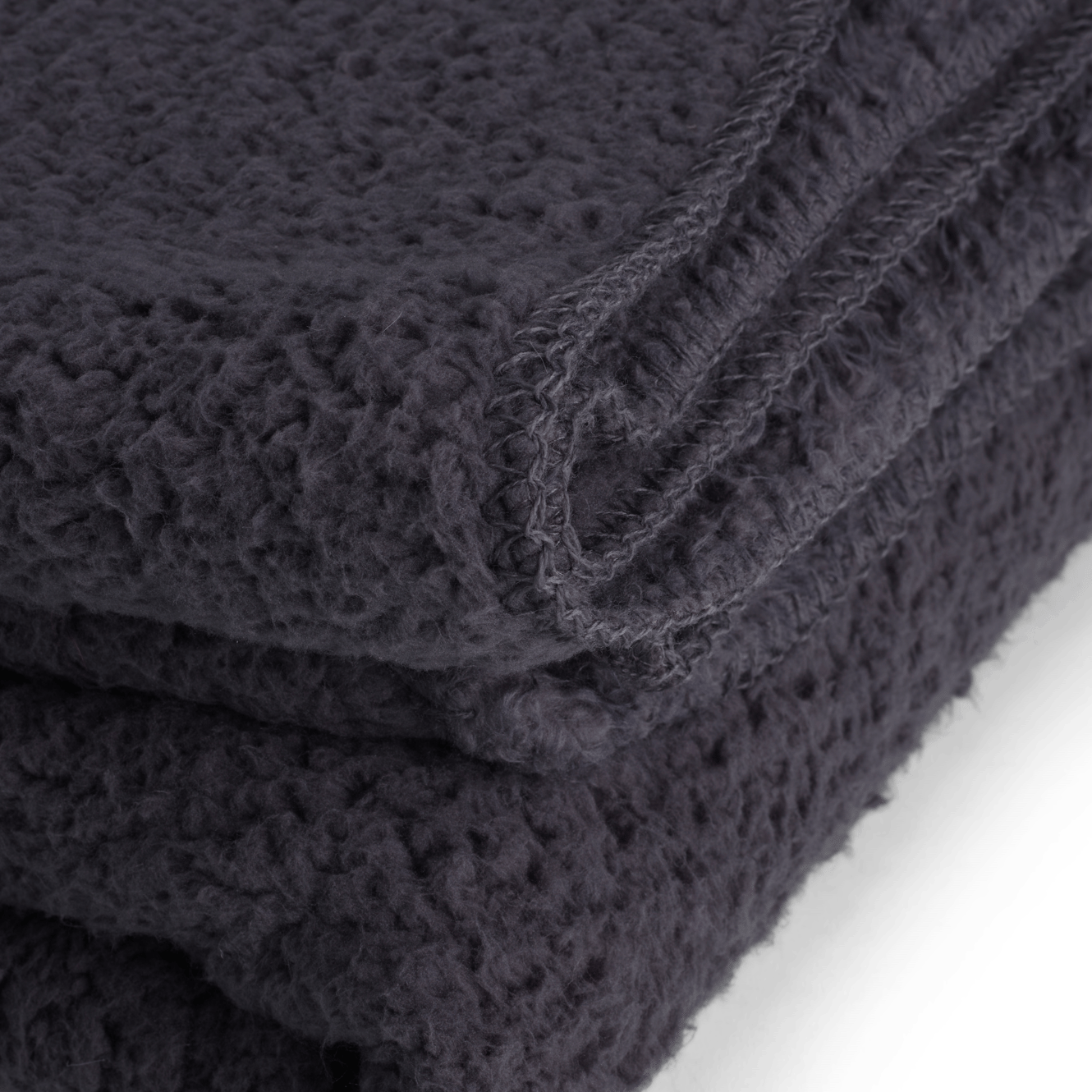 SHEEP Anthracite throw, W 150 x L 200 cm