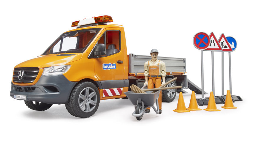 MB Sprinter road works with character and accessories