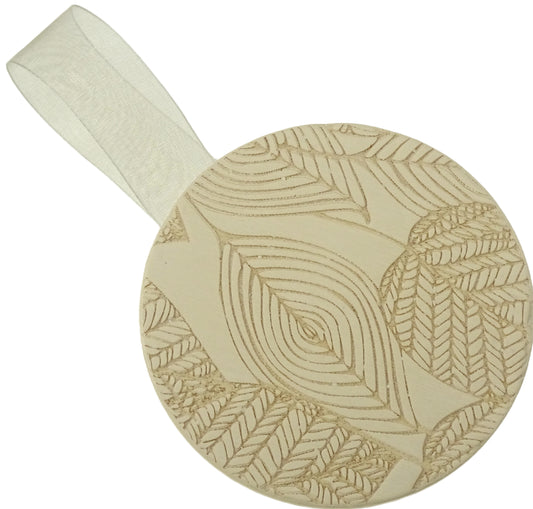 Round, bleached jungle-print clip magnet