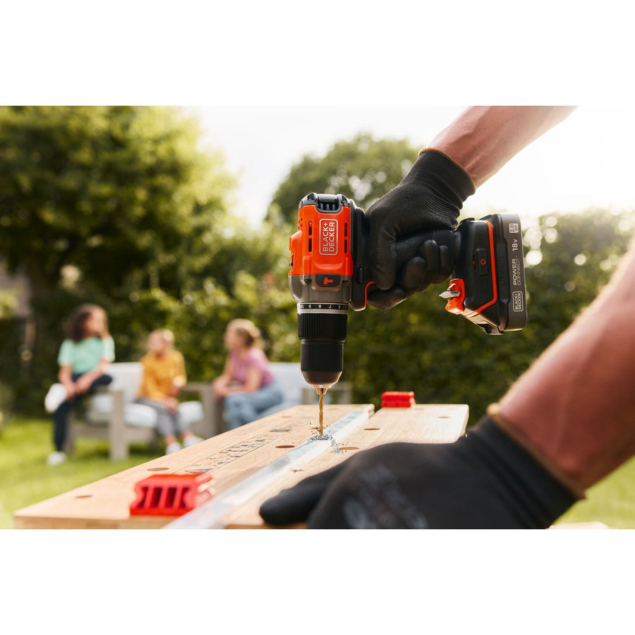 Bricocenter BLACK&DECKER 18V IMPACT DRILL, 2 2.0AH BATTERIES, CHARGER