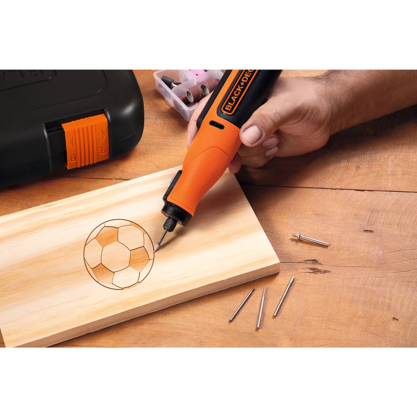 BLACK+DECKER 7.2V ROTARY MINI-TOOL WITH ACCESSORIES