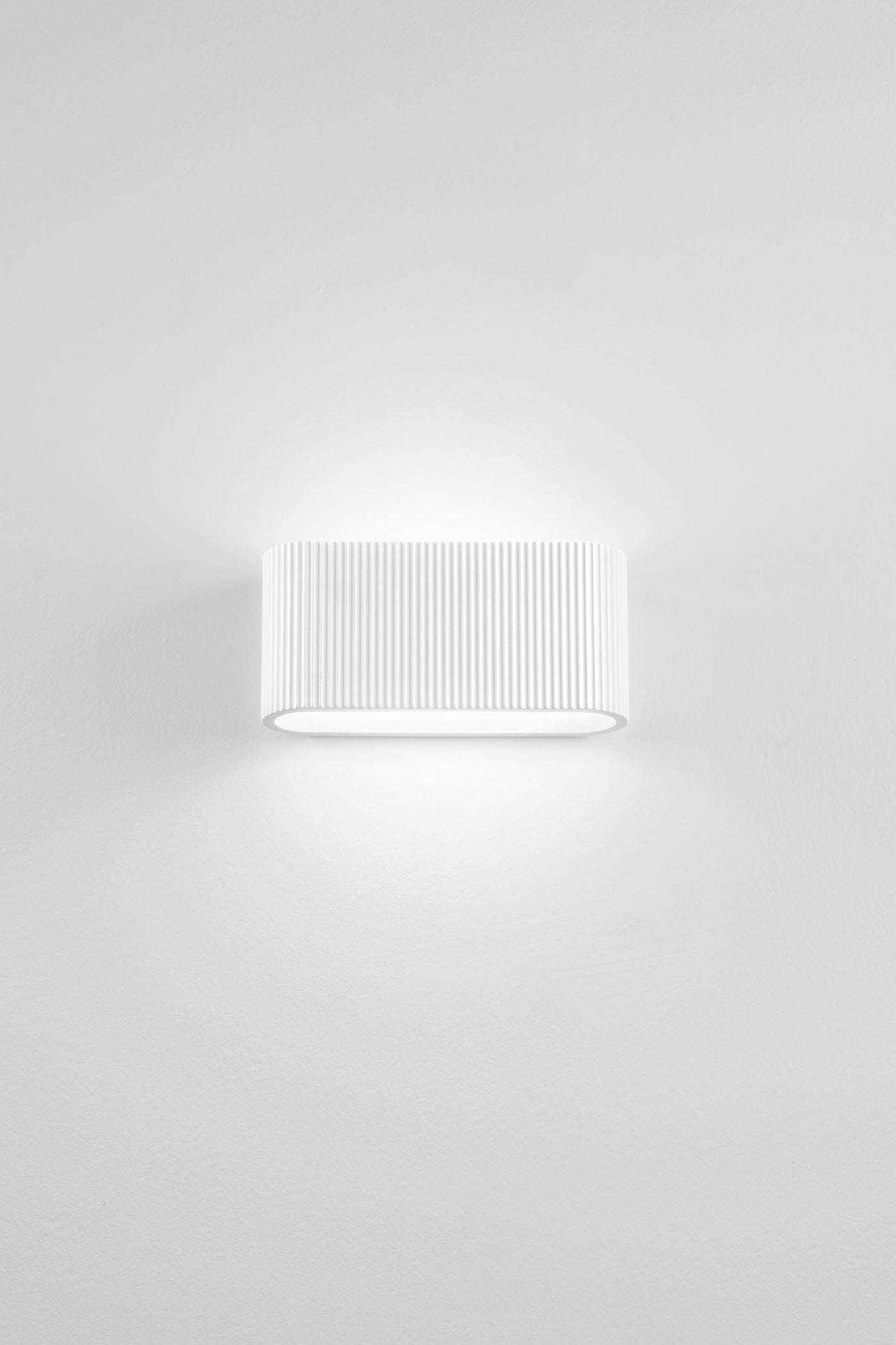 Aegean wall light, white plaster, 25x11.5x7cm, 2xR7S