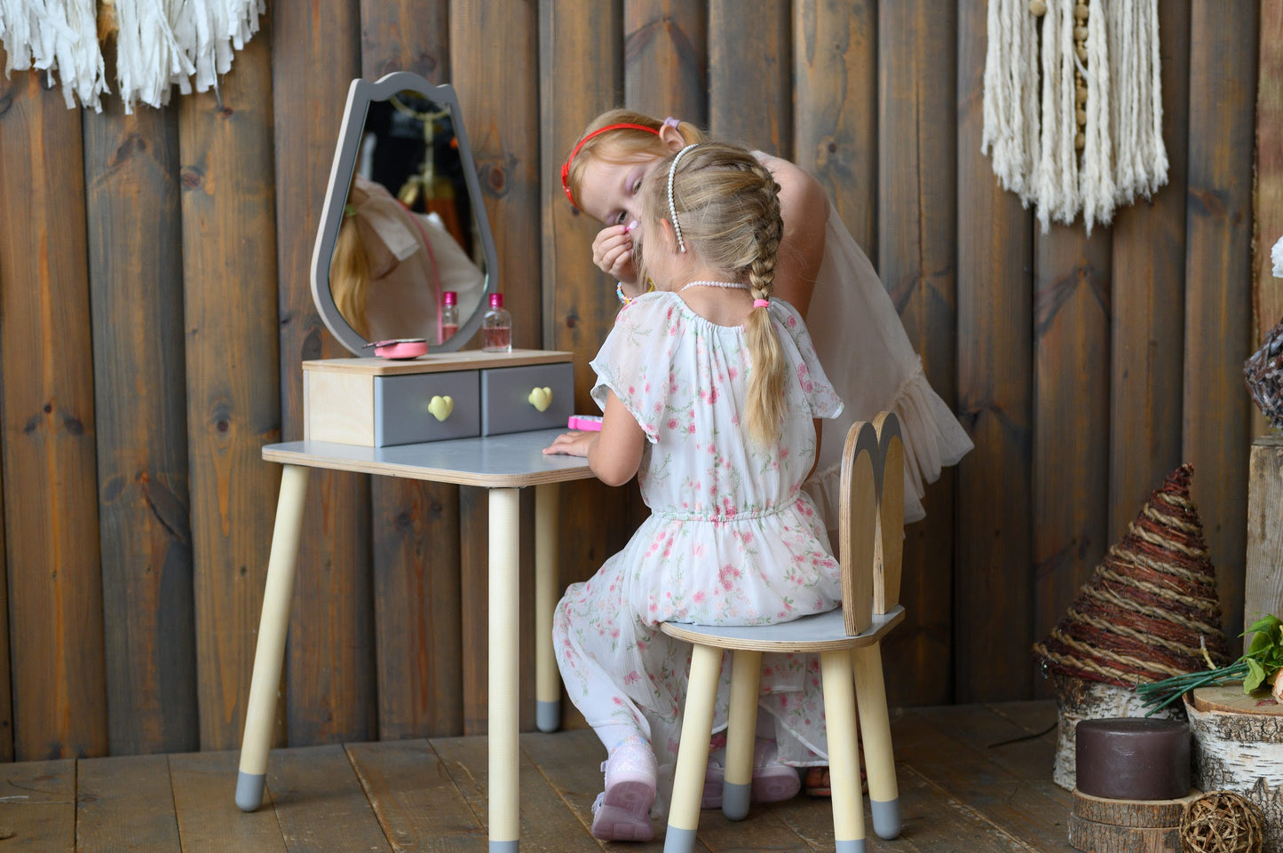 Princess Beauty Table with Mirror- Tulip