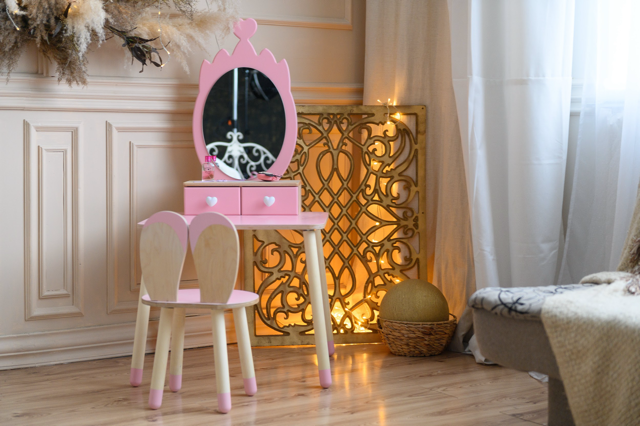 Princess Beauty Table with Mirror- Crown