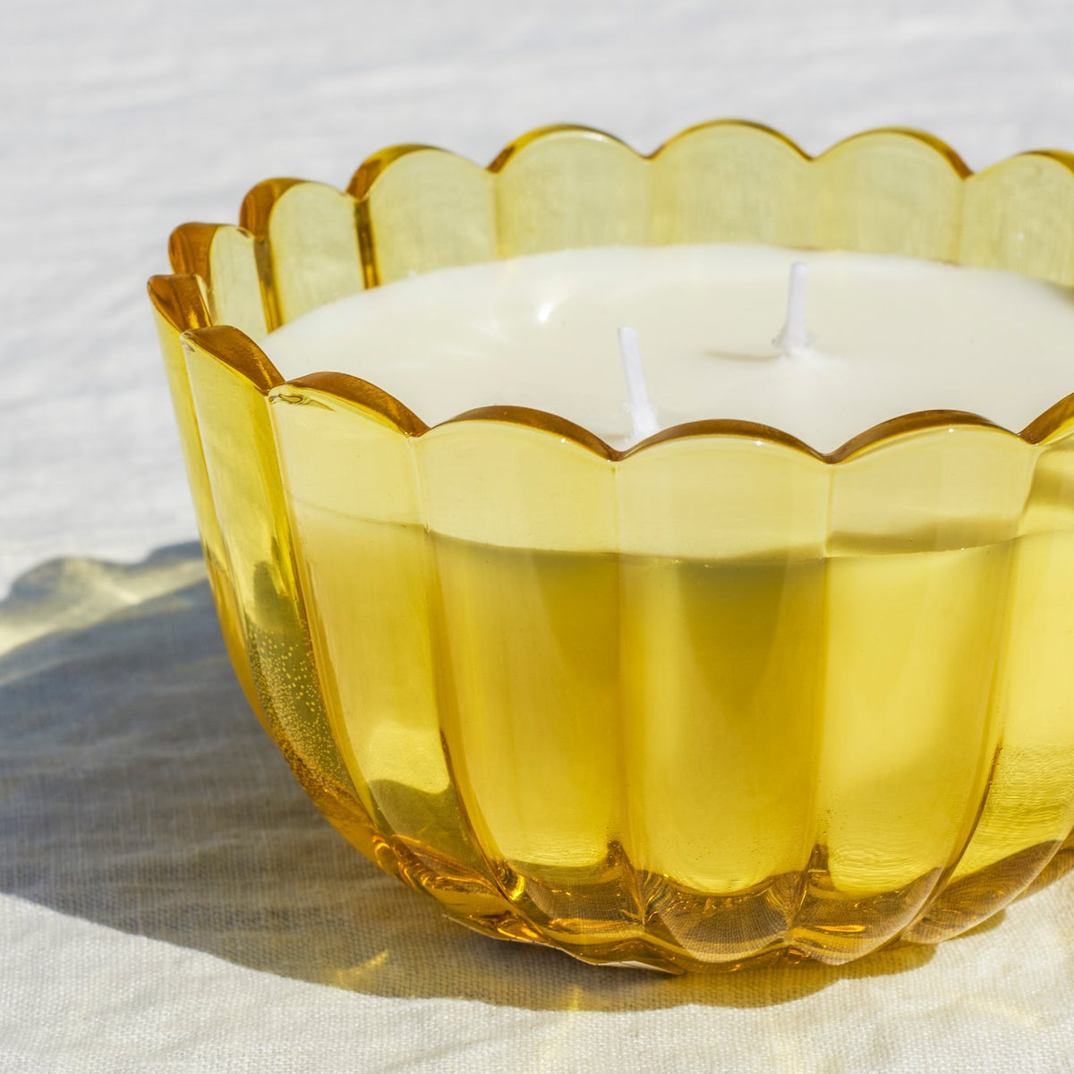 Let the right scented candle bring your rooms to life