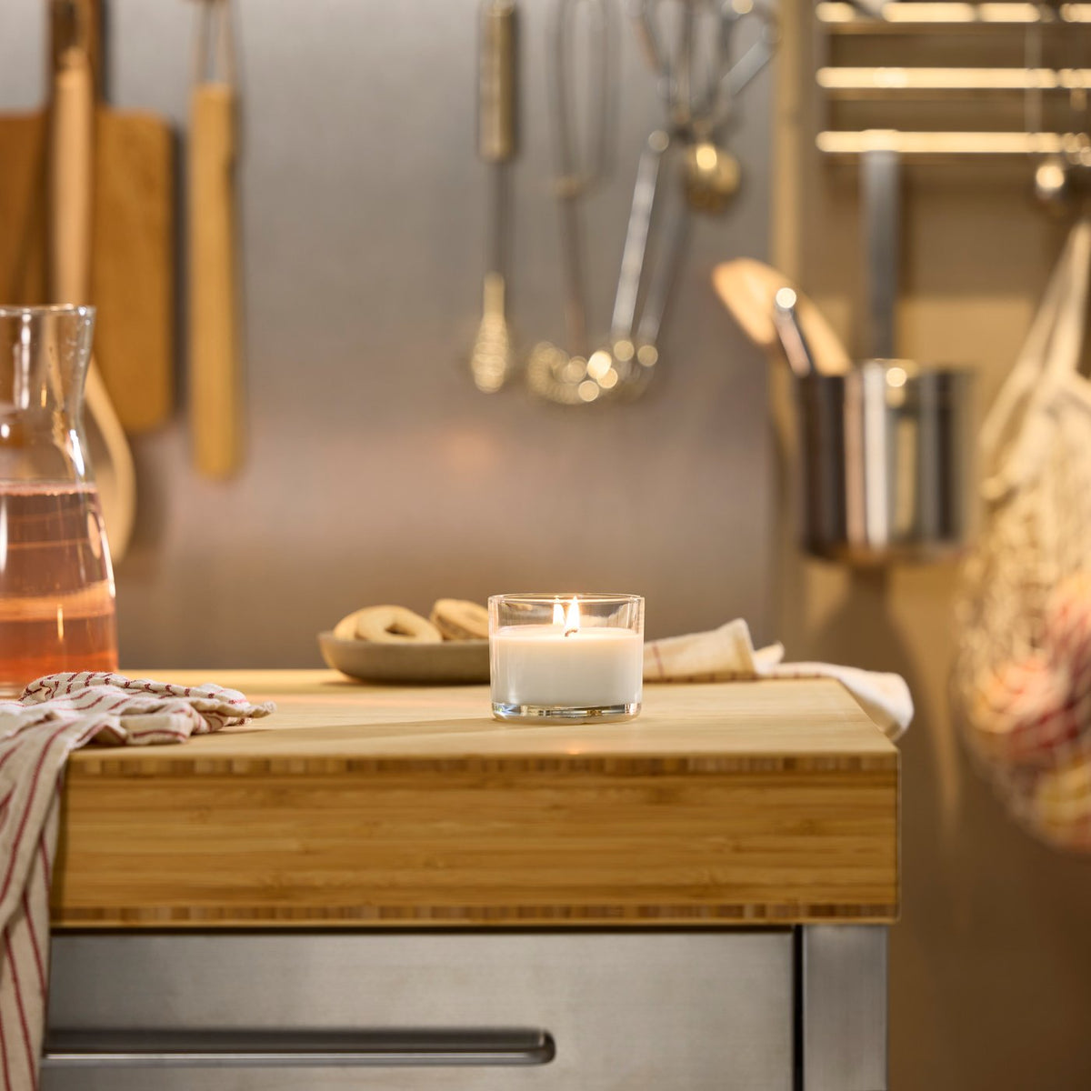 Let the right scented candle bring your rooms to life