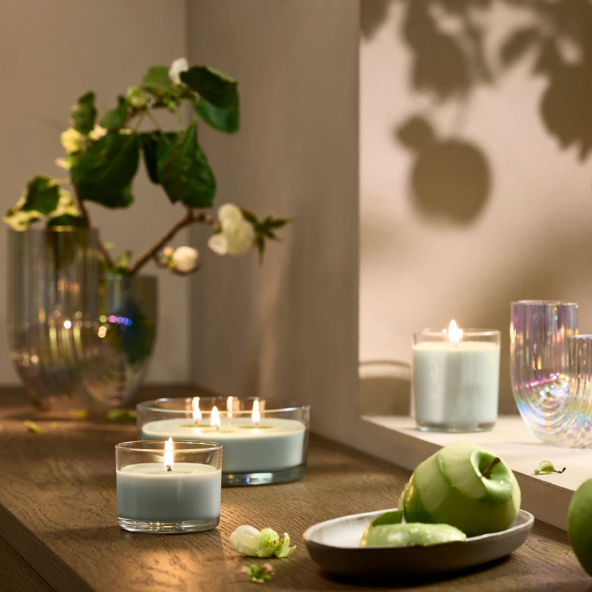 Let the right scented candle bring your rooms to life