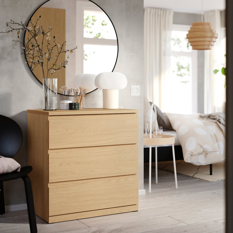 Wake up to a beautifully organised bedroom