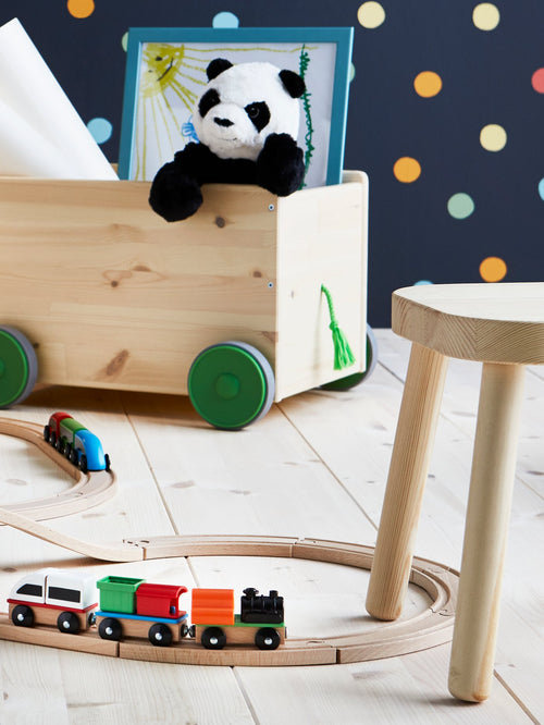 Toys & play