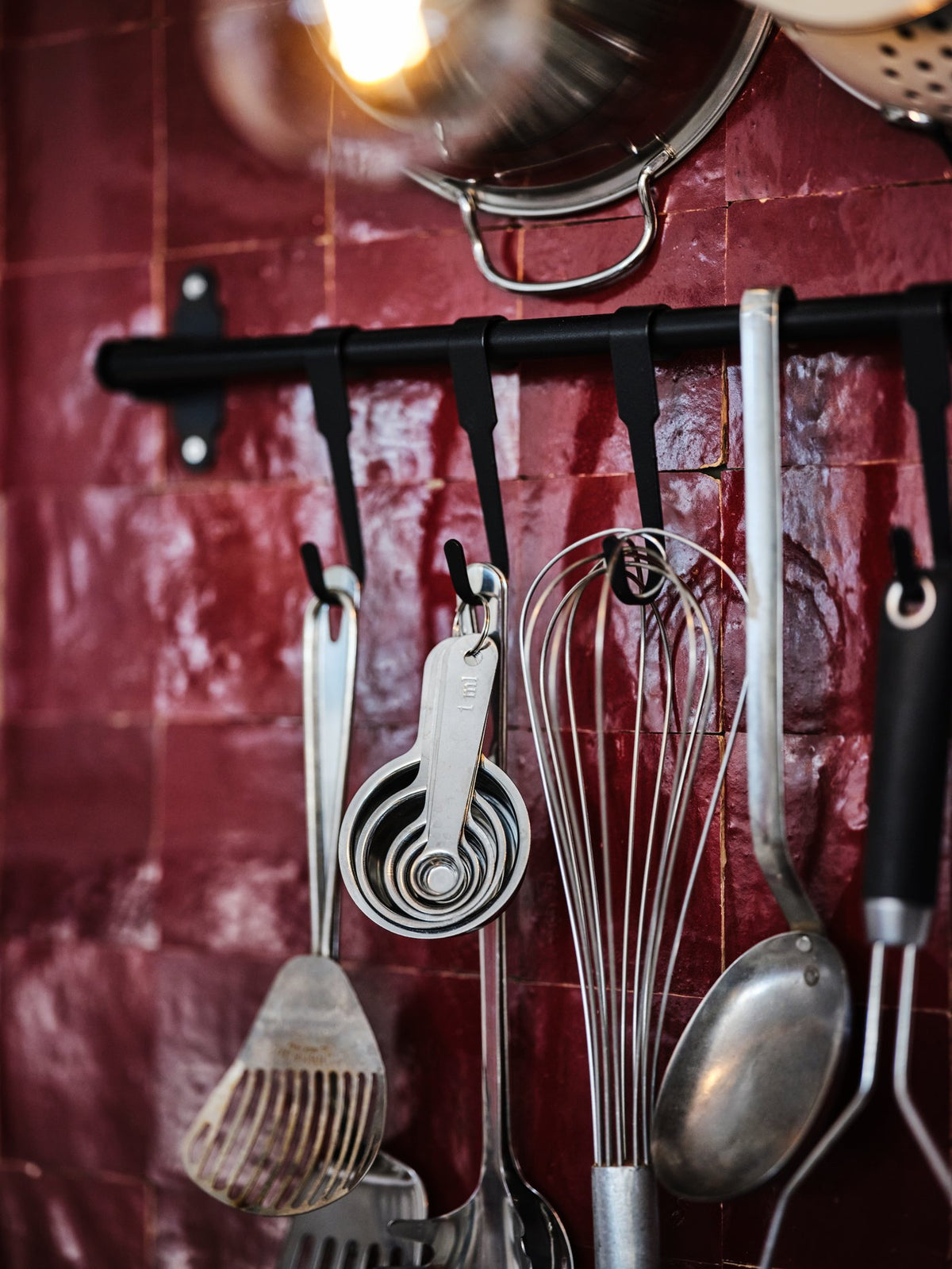 Shop gifts for bakers like cookware, kitchen accessories and more