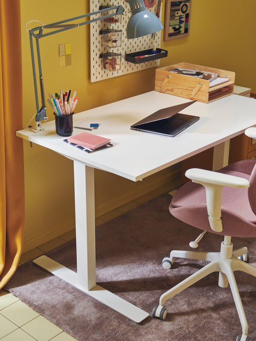 Desks & computer desks
