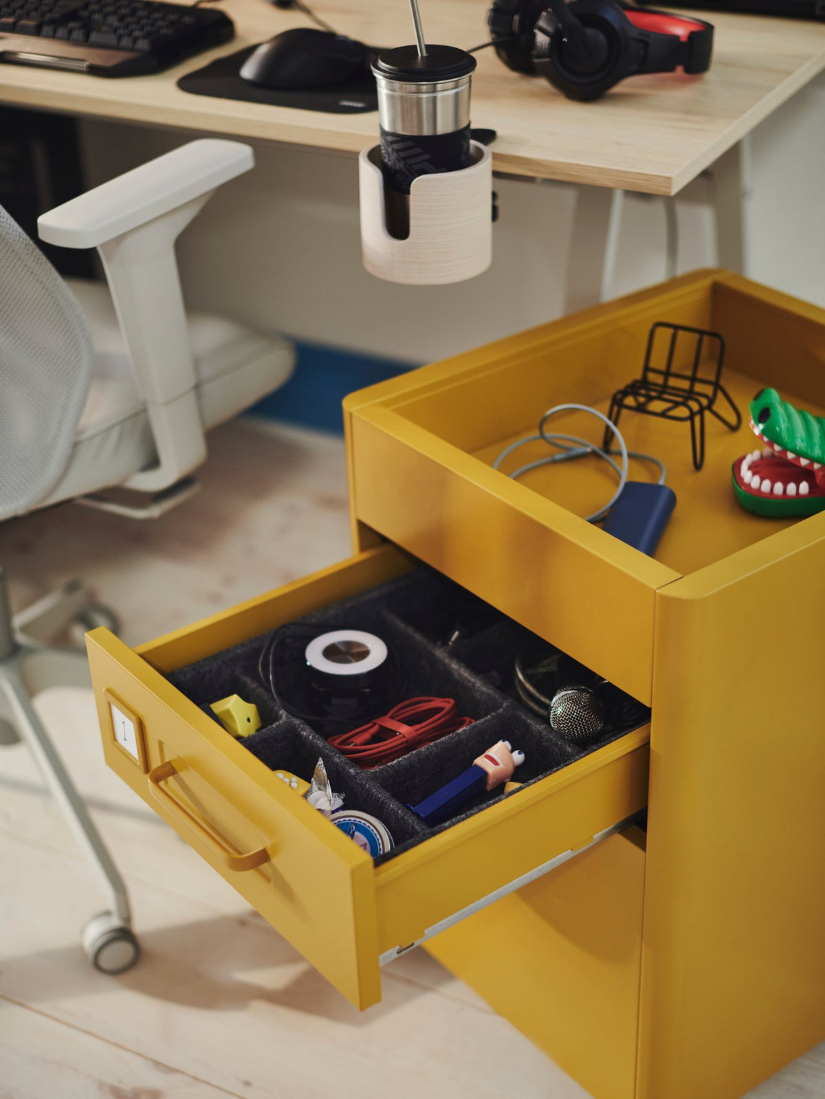 Six ideas for organising your gaming desk