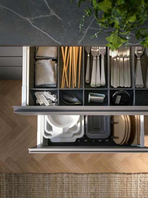 Cutlery trays & drawer dividers