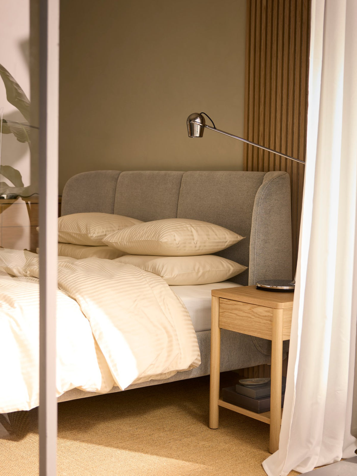 How to choose the right bed frame
