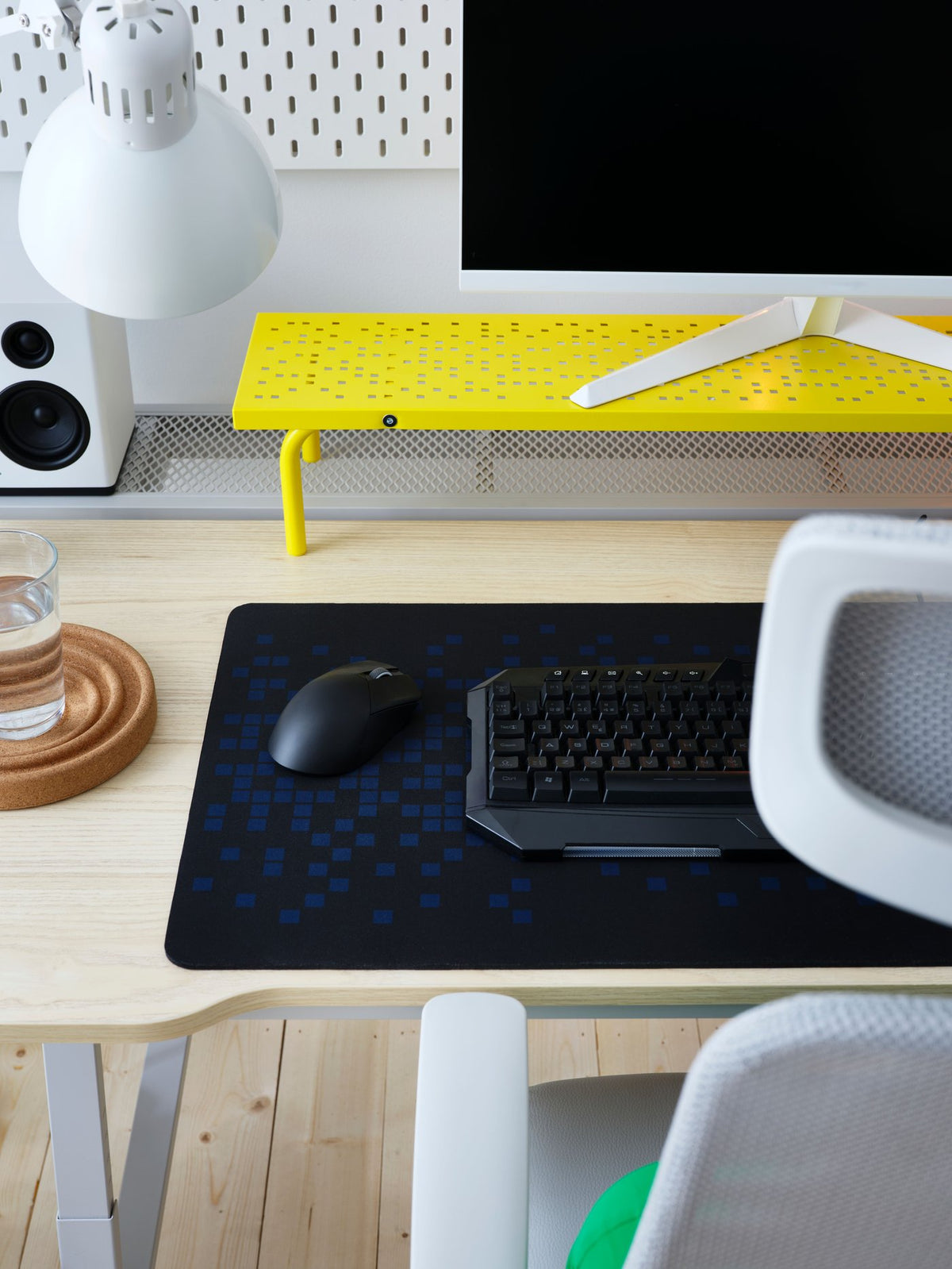 Six ideas for organising your gaming desk