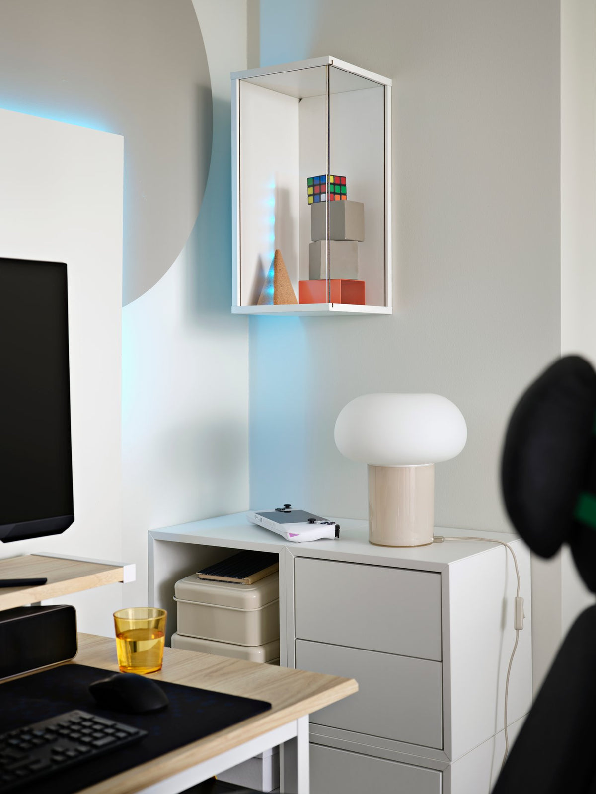 Six ideas for organising your gaming desk