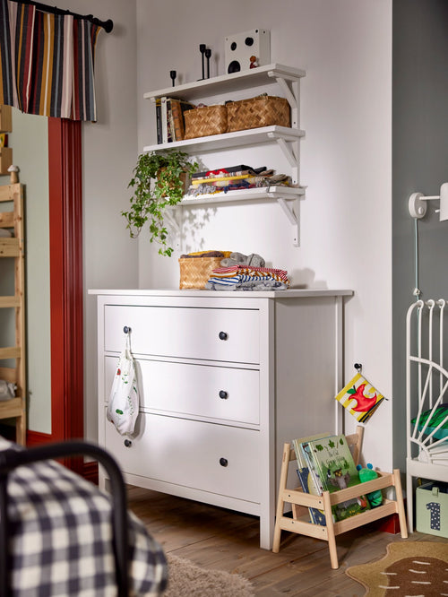 HEMNES