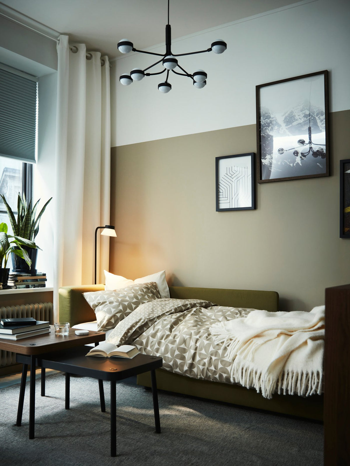 How to use sofa beds in small living rooms