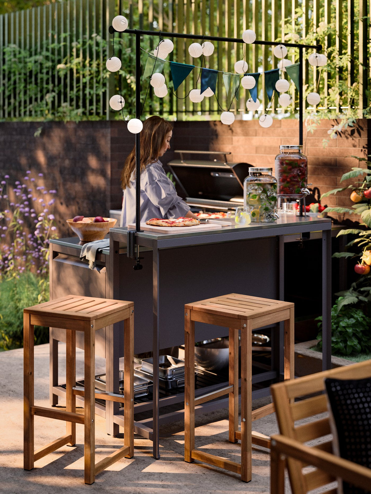 A modern outdoor space for eating al fresco
