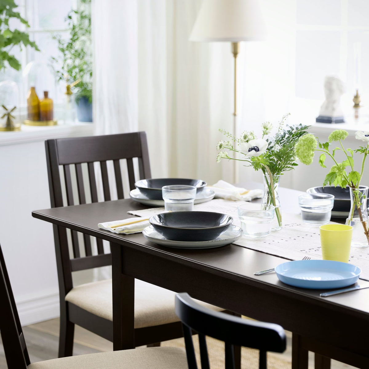 A traditional dining space for any family size