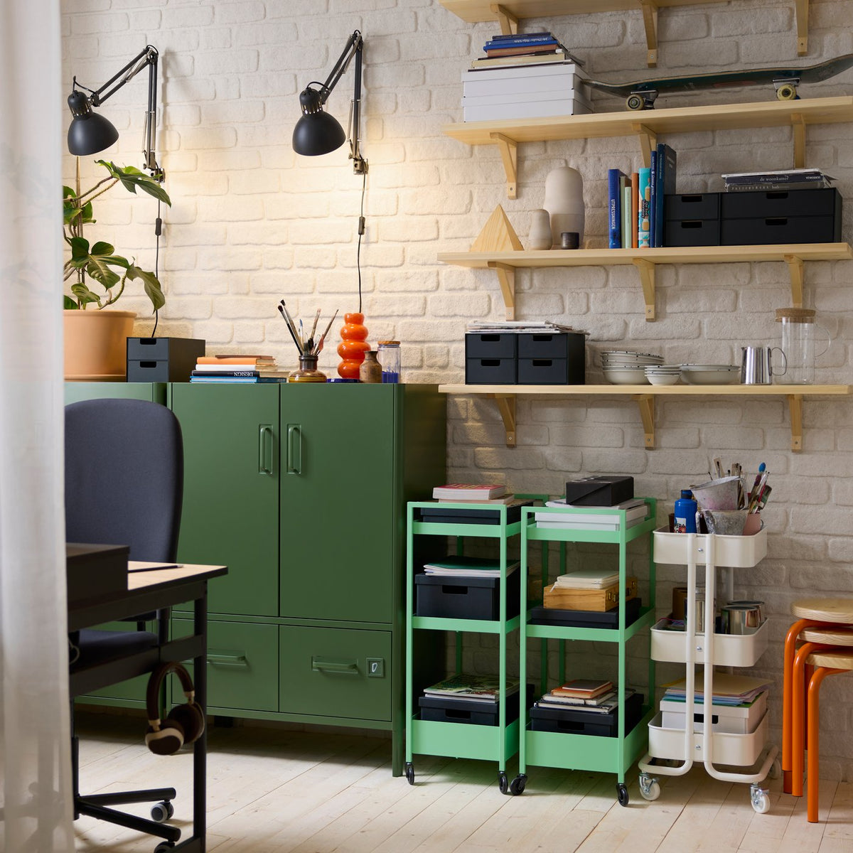 A workspace that fits around daily life