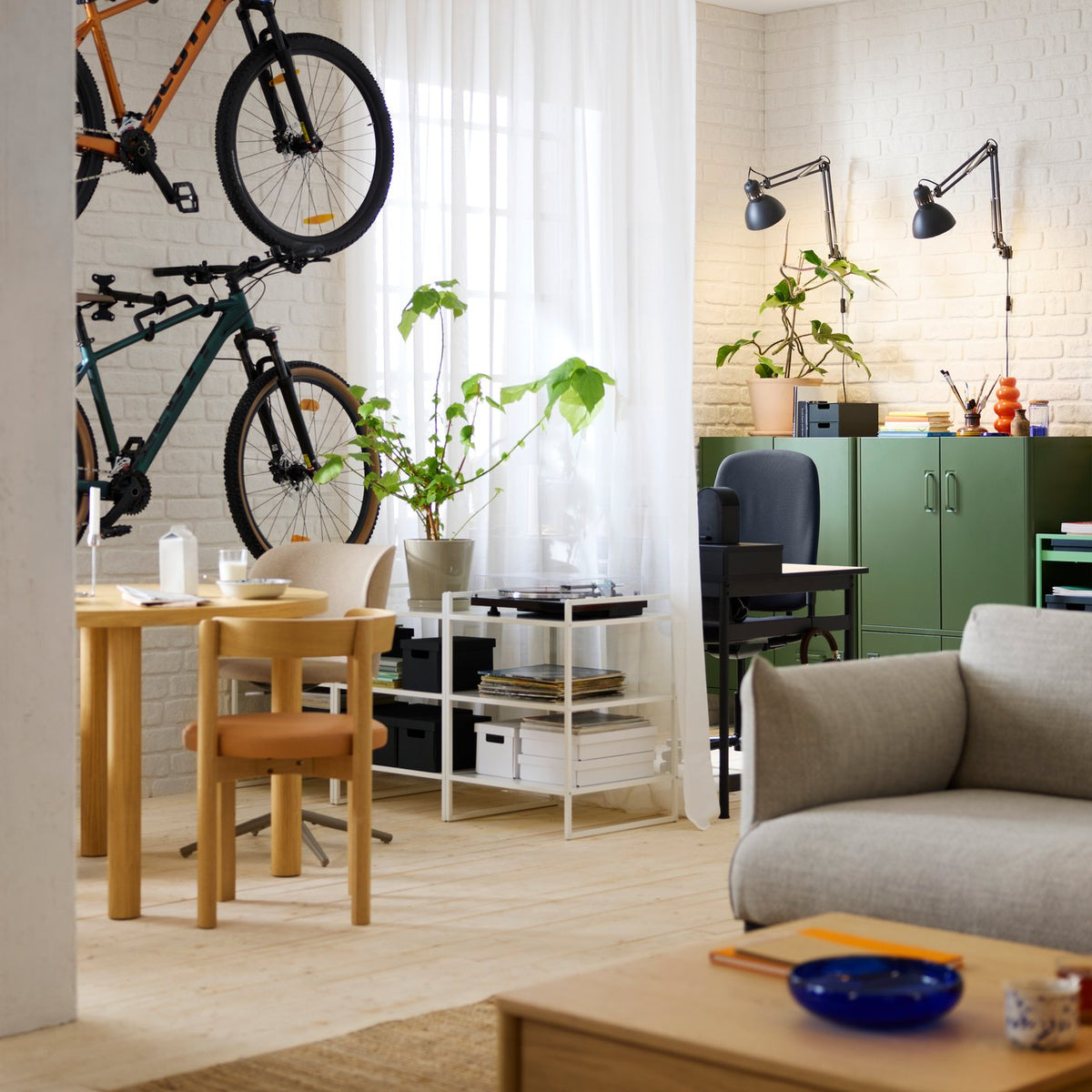 A workspace that fits around daily life