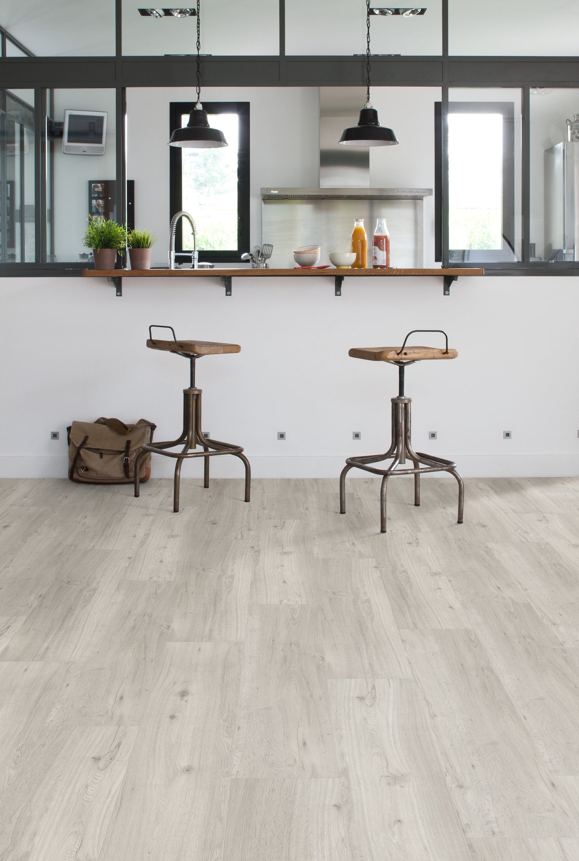 Bricocenter PAVIMENTO LVT CLICK SENSO COLUMBIA PEARL 2,12 MQ