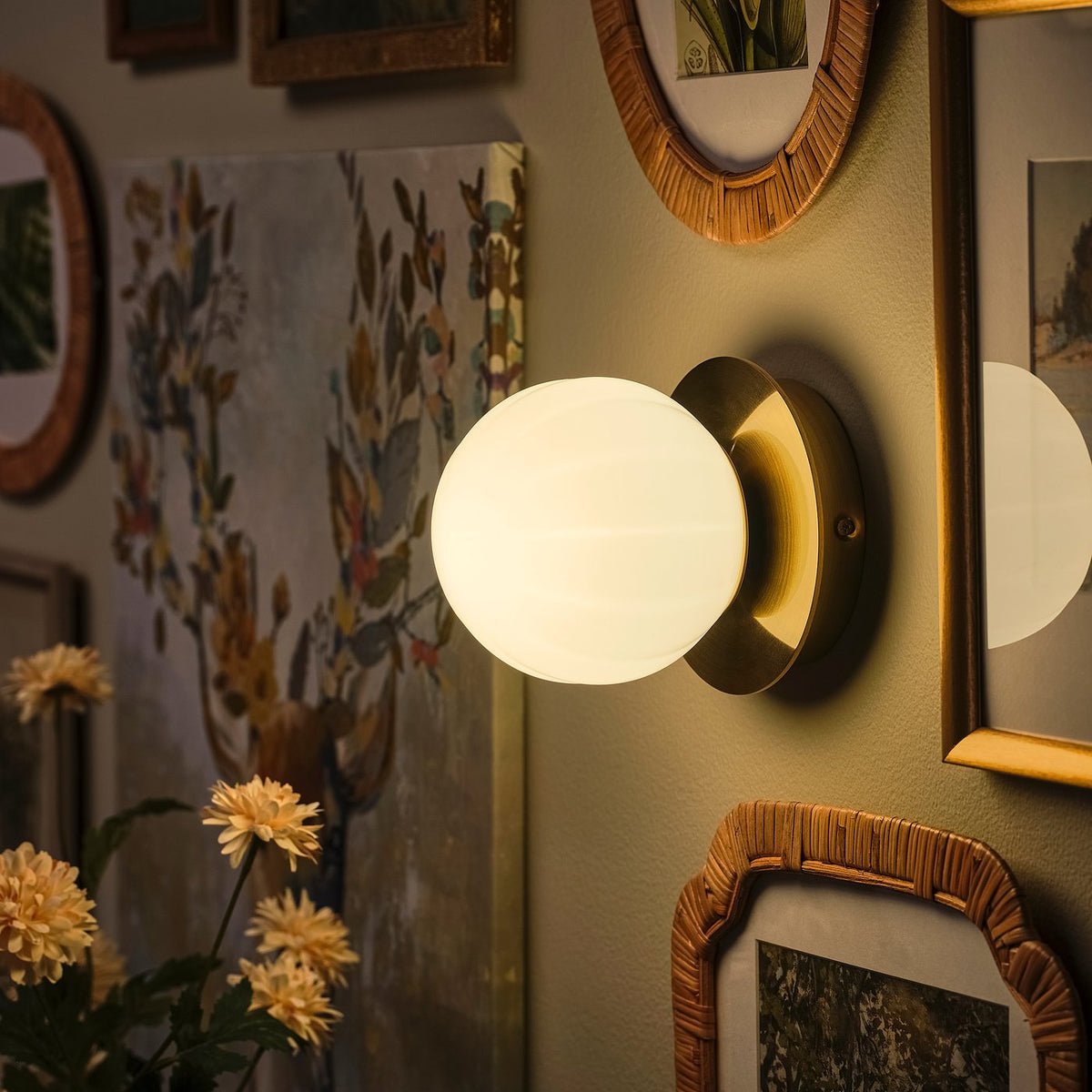 AKTERSPRING wall lamp, wired-in installation, opal white glass/brass-plated, 15 cm