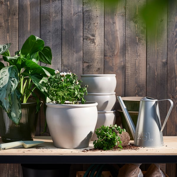 AMBRARÖNN - Plant pot, in/outdoor/white, 19 cm