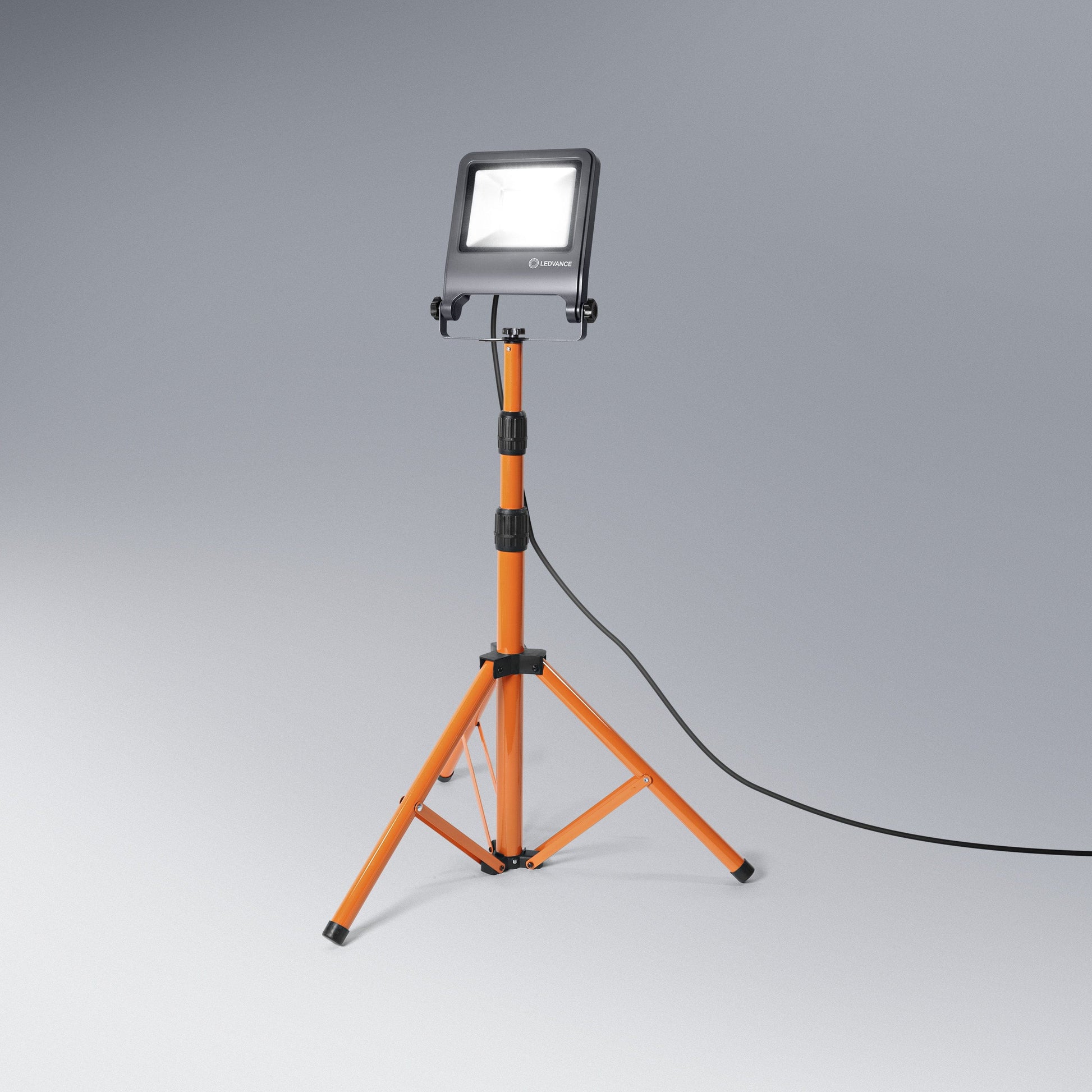 Bricocenter ORANGE ALUMINUM TRIPOD PROJECTOR LED 50W NATURAL LIGHT IP65