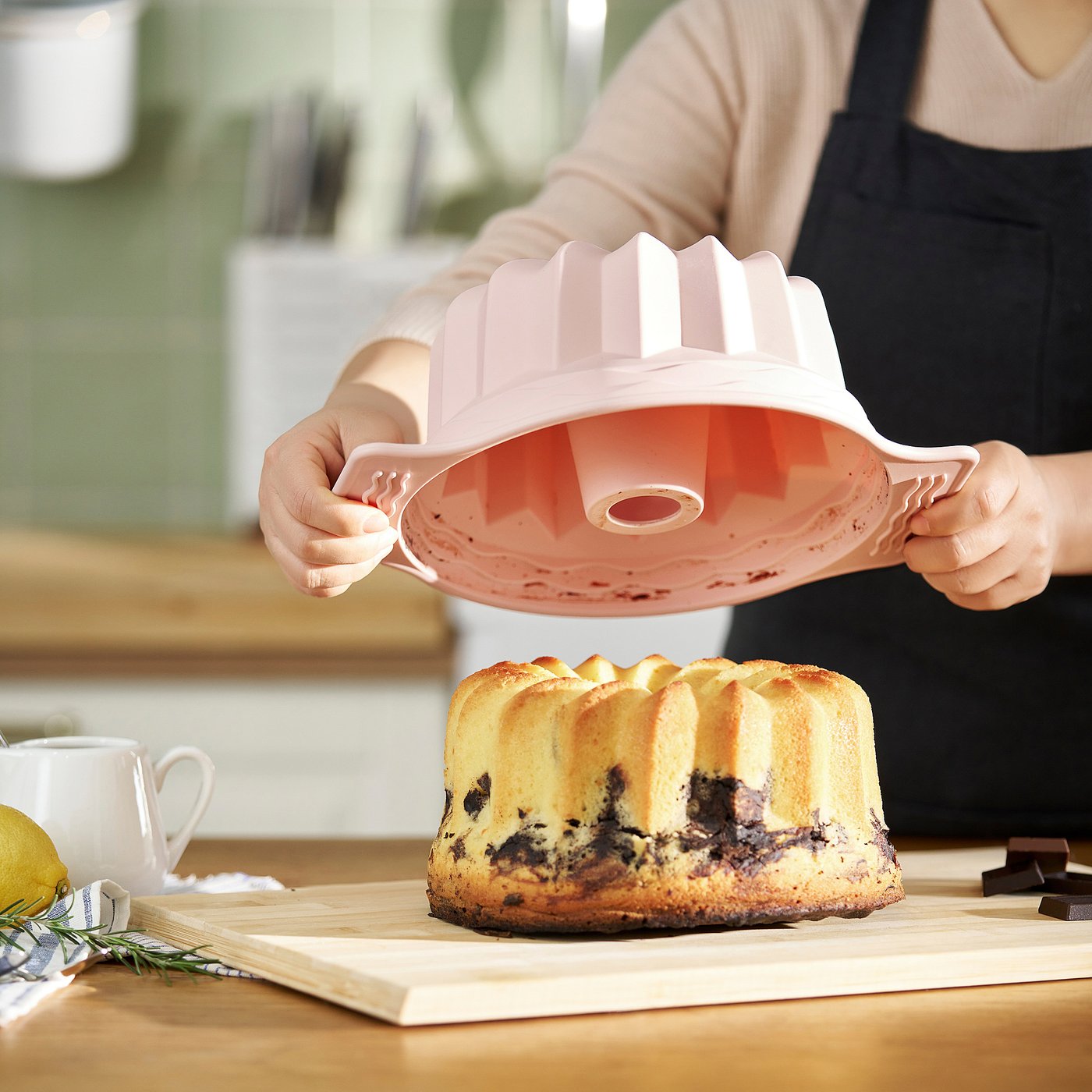 BAKTIDER fluted ring cake mould, pale pink, 22 cm