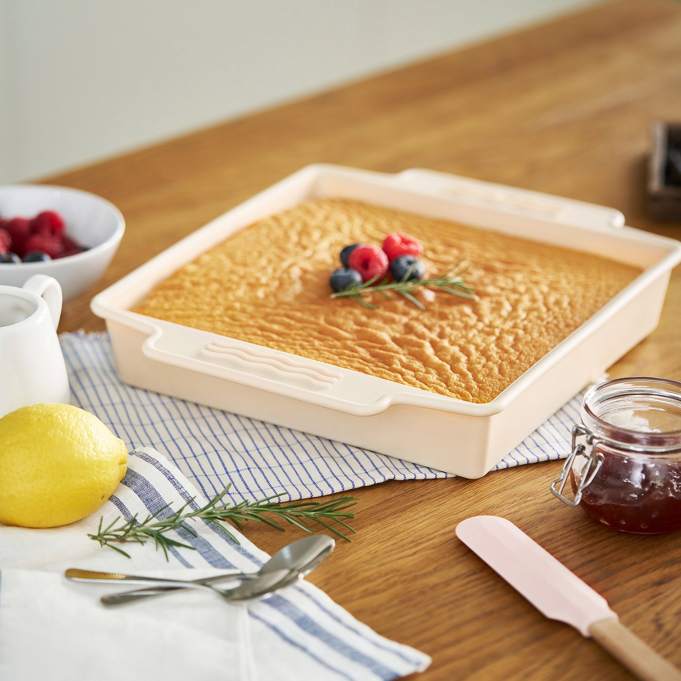 BAKTIDER cake pan, light beige, 25x25 cm