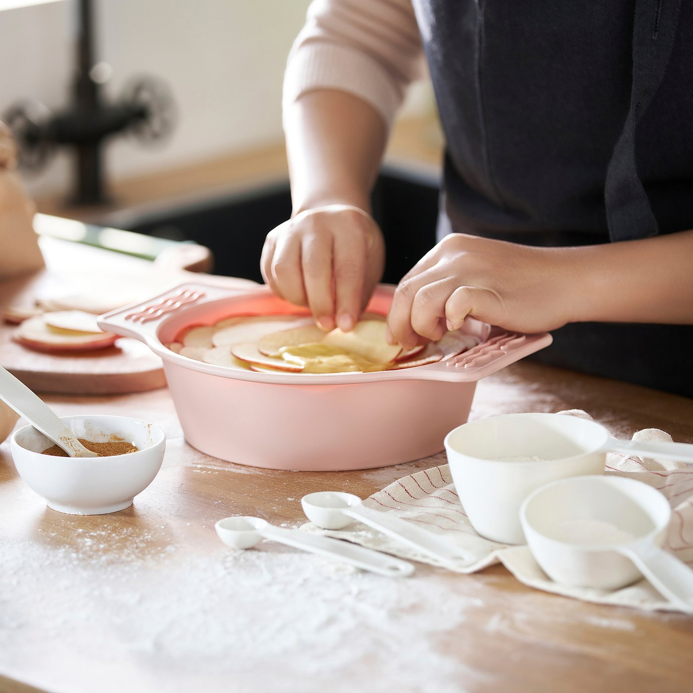 BAKTIDER cake pan, pale pink, 20 cm