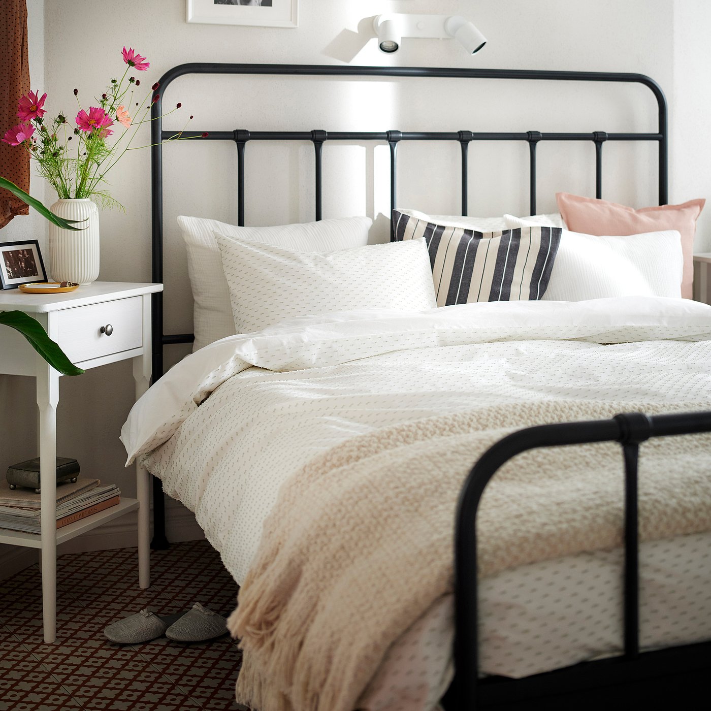 BANDKNIPPE duvet cover and pillowcase, white/green, 200x150 cm