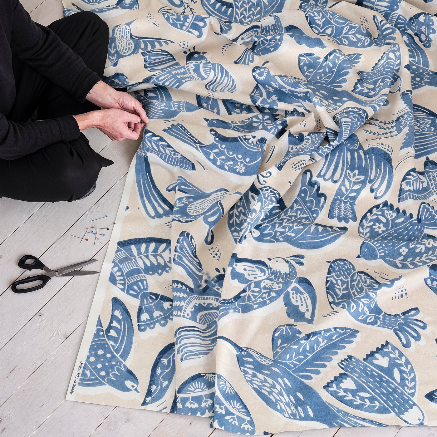 BITTERSÖTA pre-cut fabric, beige/blue/bird pattern, 300x150 cm