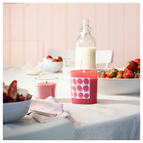 BLODBOK - BLODBOK Scented candle in glass, Strawberry/bright pink, 45 hr